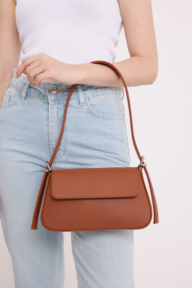Sac à main marron chic minimaliste