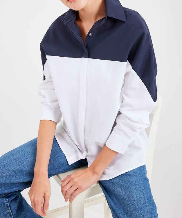 Chemise femme fluide à coupe moderne