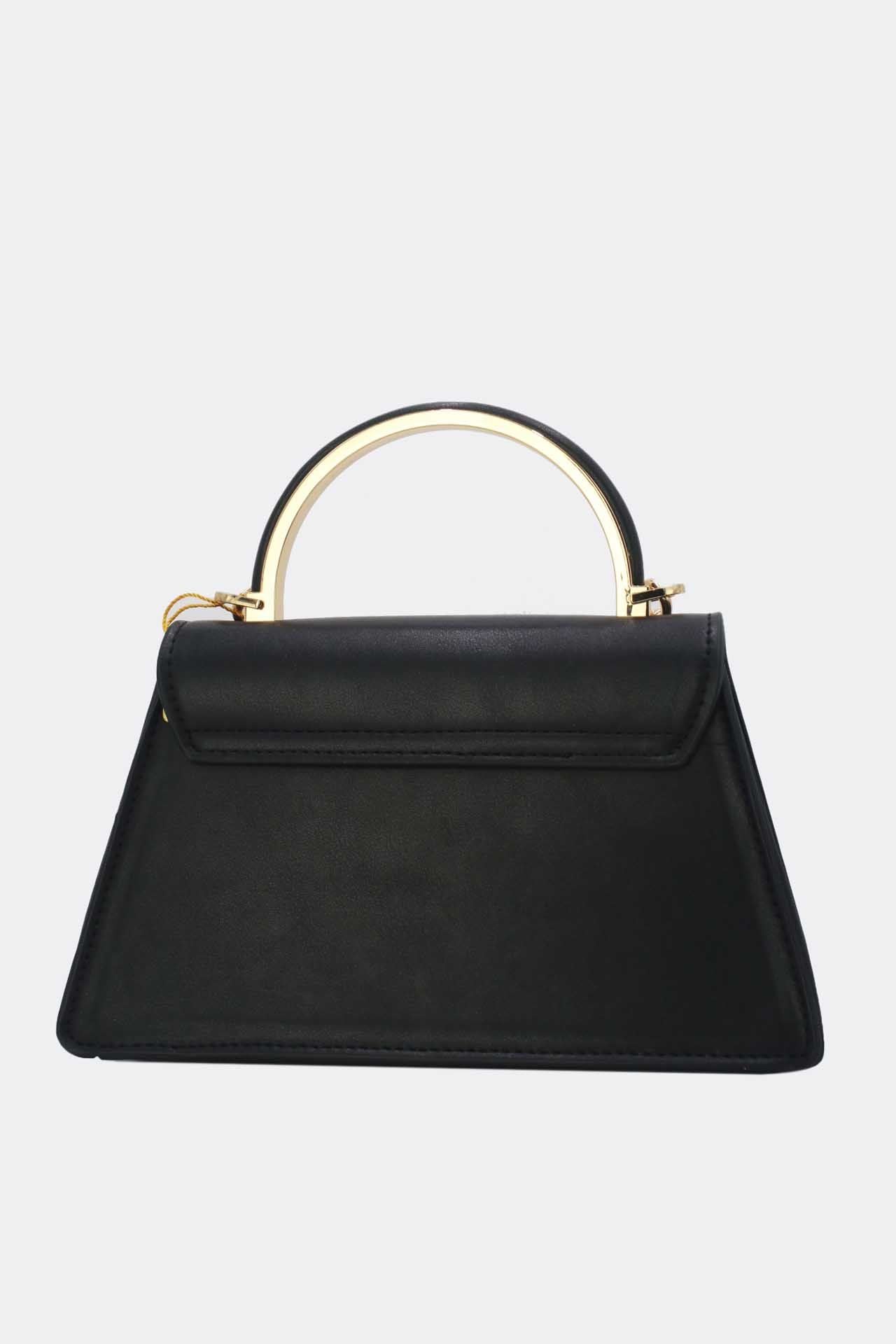 Sac à main élégant avec chaîne
dorée