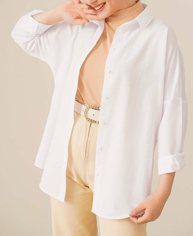 Chemise femme fluide à coupe moderne