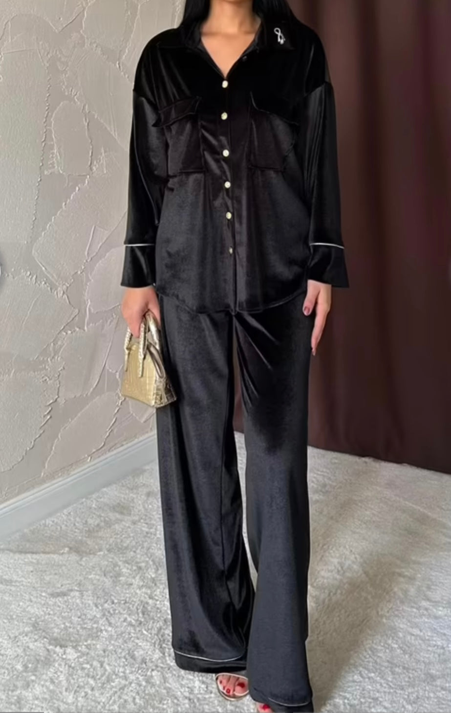 Ensemble Velours Fluide – Élégance